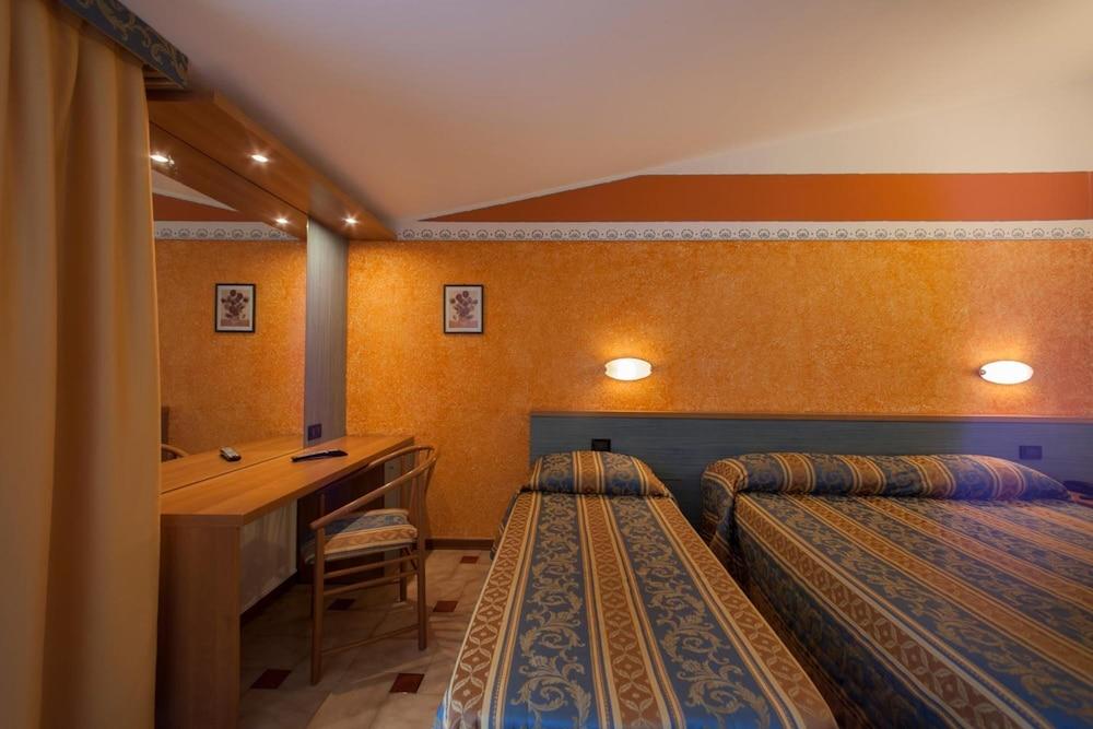 Hotel Dolci Colli Peschiera del Garda Ngoại thất bức ảnh